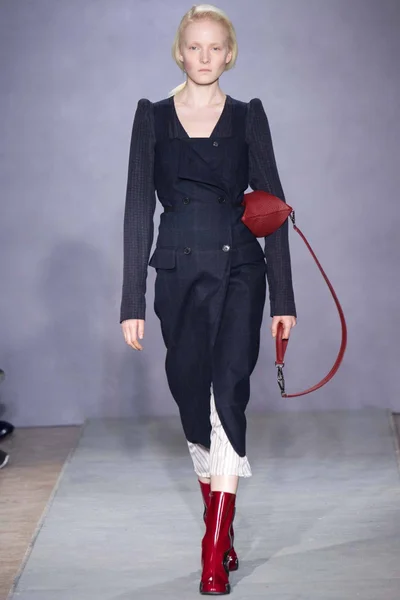 Look 23